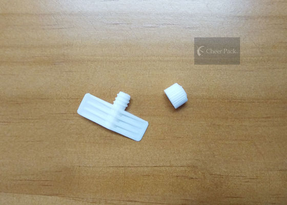 플라스틱 PE 물자 강선전도는 주둥이 모자 백색 색깔 직경 4mm를 따릅니다